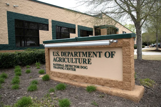U.S. Department of Agriculture (USDA) Animal and Plant Health Inspection Service (APHIS) National Detector Dog Training Center (NDDTC) demonstrate the detector dog training in Newnan, Georgia on April 4, 2019. The center is designed and equipped to train detector dog teams (canines and handlers) to. Cross-border pet sitting between Canada and the US, what changes at the border